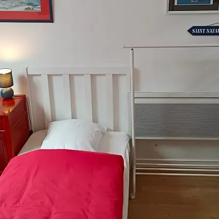 Bed and Breakfast Petit Duplex Chez Gaelle, Proche Mer Σαιν-Ναζαίρ