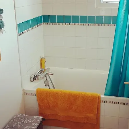 Petit Duplex Chez Gaelle, Proche Mer Alojamento de Acomodação e Pequeno-almoço *